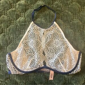 Victoria's Secret 36C - Lace halter bra